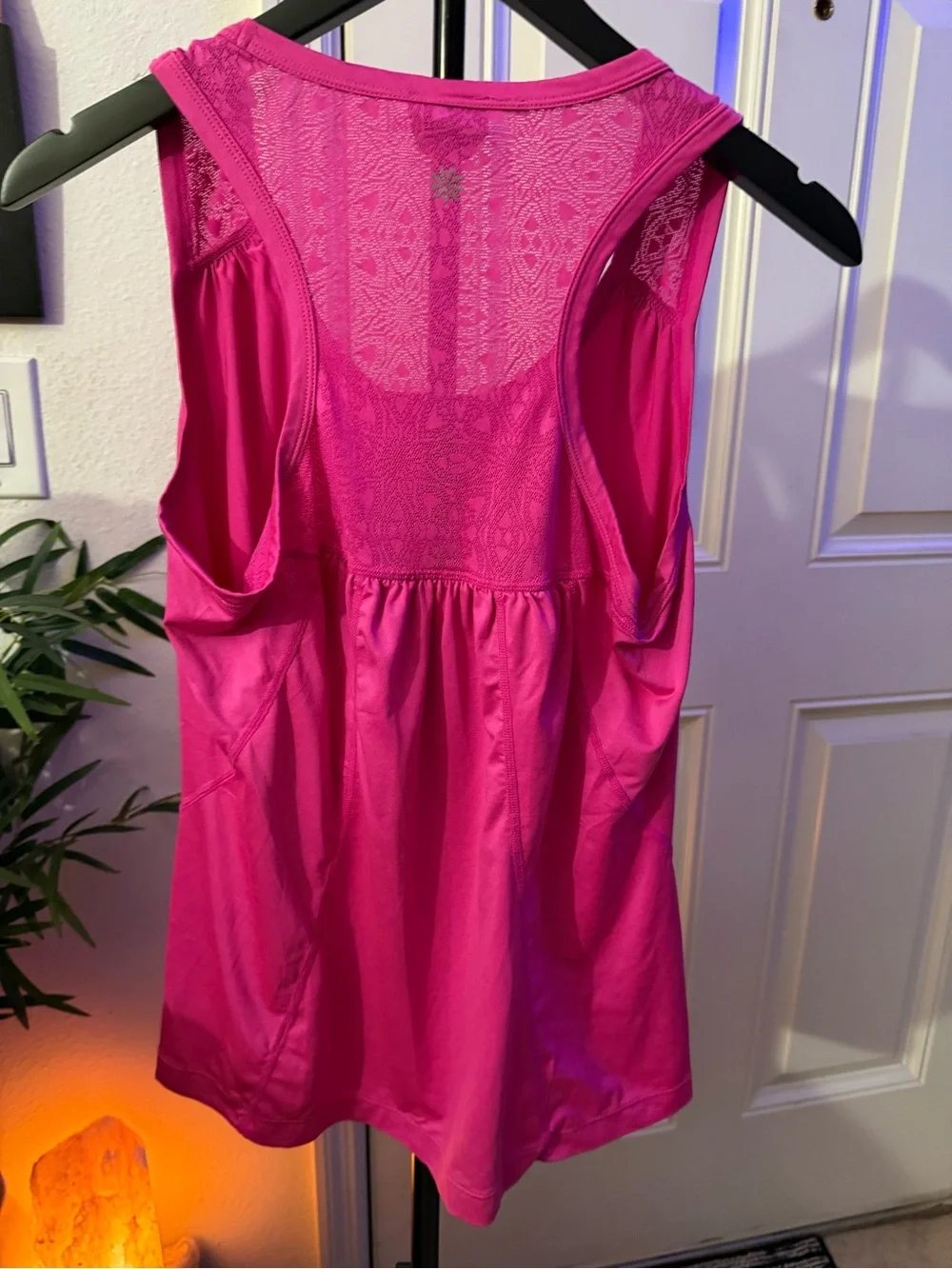 Athleta Velocity Pink Lace Racerback Activewear Tank Top Size L